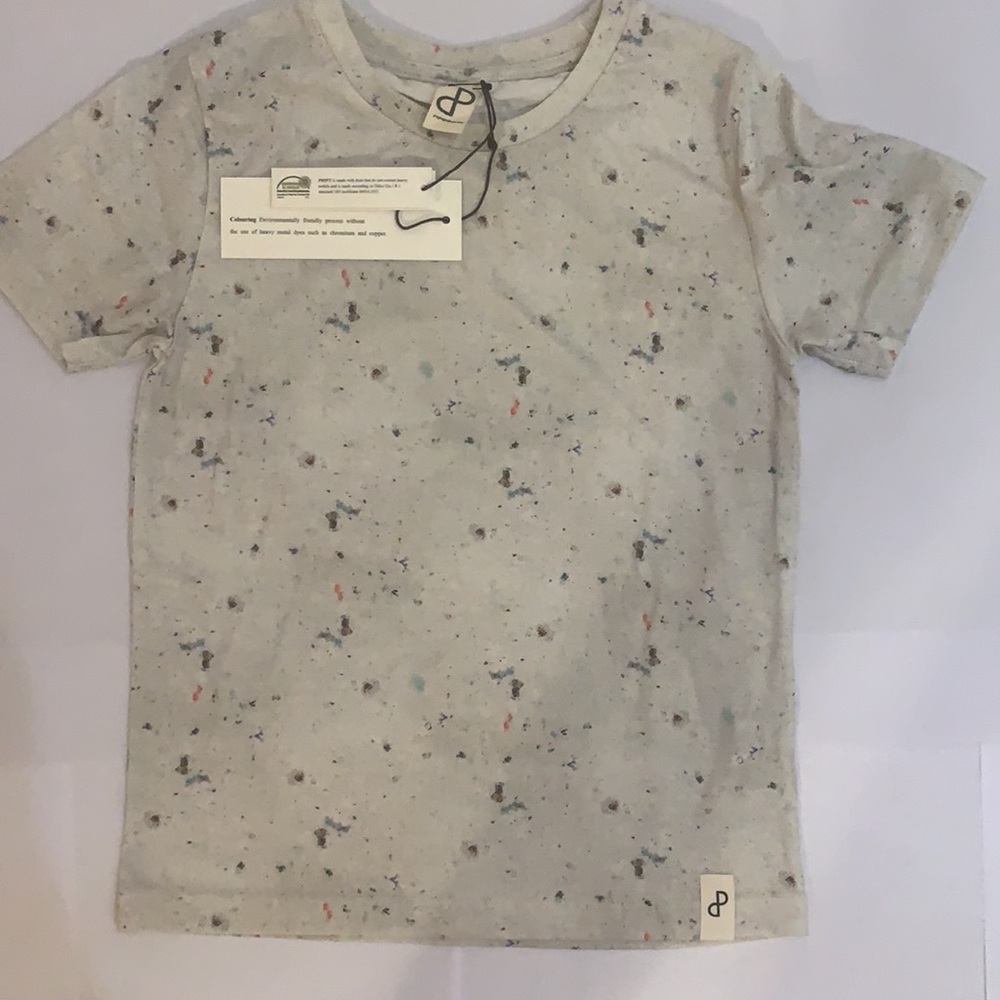 NWT. Unisex Carton print loose tee by PopUpShop